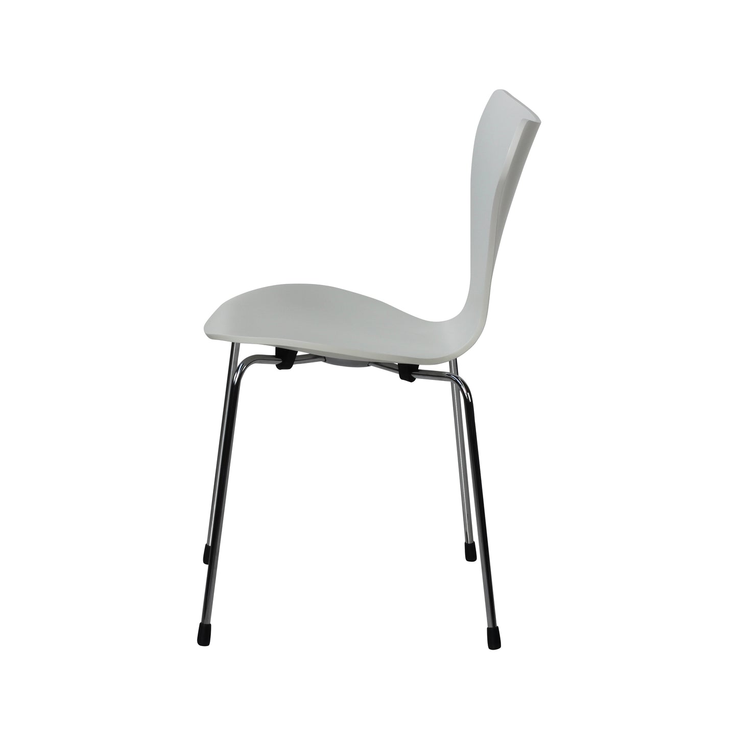 Jacobsen stackable chair | White | Side